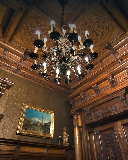 Some want status to be seen. Others drive the Sorento because true luxury speaks for itself. #Kia #Sorento #MovementThatInspires | Kia Motors Pakistan