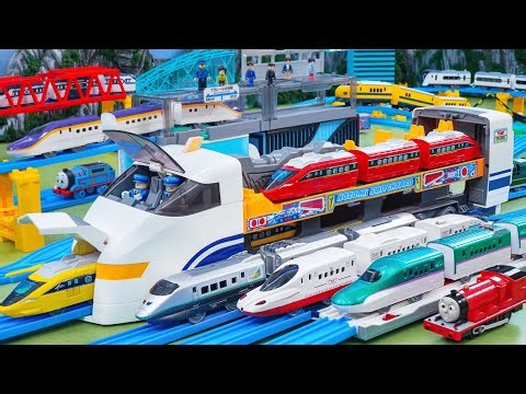 Plarail Train ☆ Construction of multi-purpose through Giant Transforming Shinkansen Nozomi