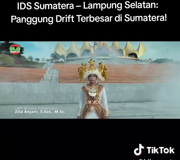 IDS Sumatera – Lampung Selatan: Panggung Drift Terbesar di Sumatera! Kami dengan bangga mempersembahkan Indonesia Drift Series (IDS) Sumatera, seri balap drift bergengsi yang kini hadir di Lampung Selatan, tepatnya di Way Handak Expo, pada Hari SABTU, 23–24 Mei 2026 Pukul 12:35 WIB. Acara ini menjadi momen istimewa bagi para penggemar otomotif dan kecepatan, menghadirkan aksi mengagumkan dari pembalap-pembalap terbaik yang akan mempertunjukkan keahlian mengendalikan kendaraan dalam tikungan taja