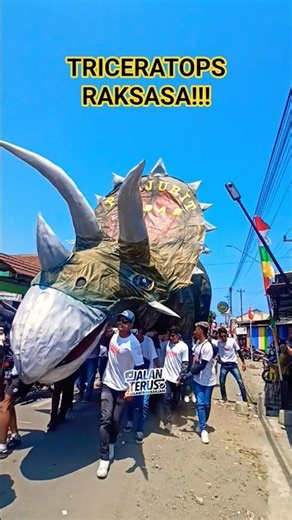 Triceratops Dinosaur, Creative Carnival Replica #ogohogoh #procession
