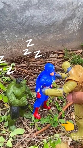 Hulk & Captain America vs Thanos #shorts #short #actionfigures #toys #toysreview #marveltoys