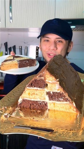 Pyramid cake