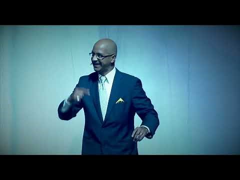 Storytelling - Hand Gestures, Facial Expressions & Body Language