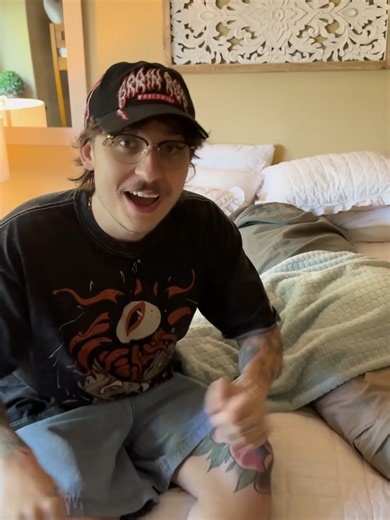 The Boys Skit: The Narrator's Sleepy Mishap