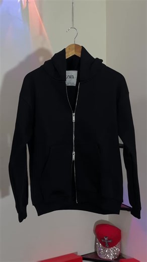 Teen Age Collection Fashion Wear on Instagram: "#newdropalert🚨 #doublejiphoodie #teenagecollectionfancywear"