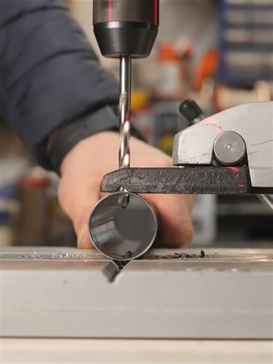 317K views · 3.5K reactions | Unique Use Of The Old Shock Absorber - Why Hasn't Anyone Done This Before !!! #fbreelsfypシ゚viralシ #reelsvideoシ #fbreelsfypシ゚ #fbreels #fb #shorts #short #fblifestyle #fbreelsfypシ゚viralfbreelsfypシ゚viral #shortreel | Wendy Hicks | Facebook