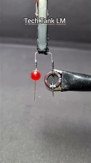 A Simple and Powerful LED Flasher Circuit Using BC547, LED,1k Register and 25V/1000uF Capacitor