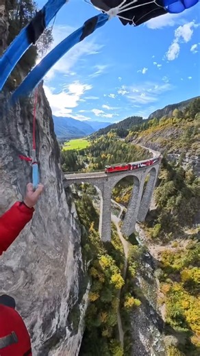 Def not AI! Great orchestration by @mountainmanbase ____ 5,000 climbers already levelled up from FB → Inbox. Be next. Join the #StokedAF Newsletter now: https://stoked.af/freesolo | Free Solo