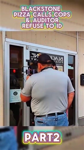 BLACKSTONE PIZZA CALLS COPS & AUDITOR REFUSE TO ID #KnowYourRights #Freedom #Justice | AUDIT Cops