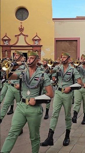 Spanish Legion, military parade, marching band, bugle, Holy Week