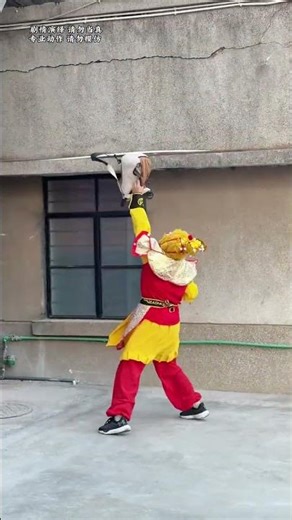 The Moment The Monkey King Appeared, The Auntie Was Instantly Stunned!#funny #parkour #challenge