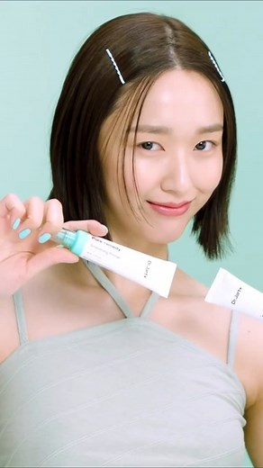 Looking for a primer that will give you smooth, poreless skin? Look no further than Dr. Jart Pore Remedy Smoothing Primer! This lightweight formula blurs pores, hydrates your skin, and preps it perfectly for makeup. Say goodbye to dull skin and hello to a radiant glow with Dr. Jart ! ✨Shop now with discounts. Link in bio. #DrJart #PoreRemedy #SmoothSkinRevolution #makeup #makeuplover #makeuplooks #makeuptutorial #makeupaddict #makeuptips #makeupideas #makeuptransformation #foundation #kpop #kbea