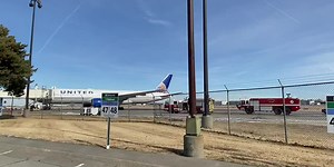 Engine problems force Vegas-bound flight to land in Lincoln