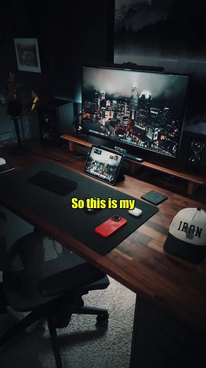 The BEST Desk Setup for 2023 🙌 #soarbige #setup Gaming Desk Setup | butcher block desk