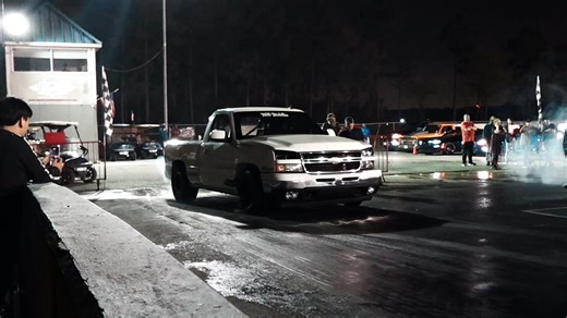 Drag racing at HMP, Friday night #chuche_performance #racing #viral #trucks #drag