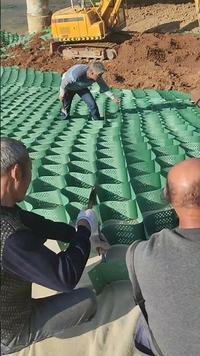 HDPE geocell install consturction video for the slope protection
