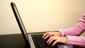 Most students use Wikipedia, avoid telling profs about it