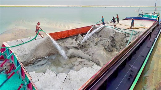 Innovative and cost-effective method discovered for unloading large sand barge