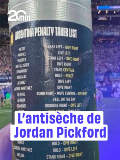 À l'issue de la demi-finale de la Coupe du Monde 2026 à Atlanta, les caméras ont filmé Lionel Messi et ses coéquipiers en train d'examiner la gourde de Jordan Pickford. Cette bouteille tactique contenait l’antisèche détaillant les habitudes de tir des joueurs Argentins. #sinformersurtiktok #fyp #pourtoi #FIFAWorldCup #stadedefrance