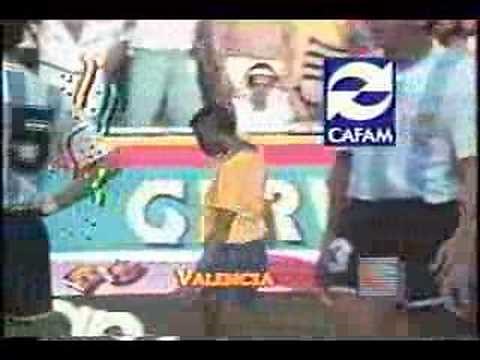 Seleccion Colombia gol de Adolfo Valencia contra Argentina