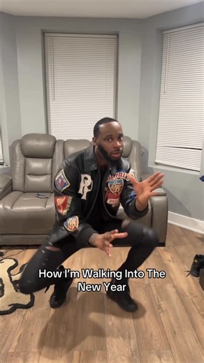 SkinBone on Instagram: "Walking into new year like 😭 positive vibes only way more consistent 💯⭐️🖤🫡 #skinbone"