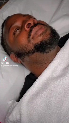 Should Men Wax Their Beards? Exploring the Trend Among Men of Color