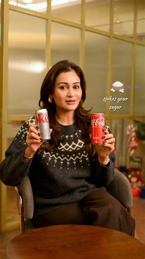 🥤 Diet Coke vs Regular Coke, let’s clear the confusion. Regular Coke hits your system fast with sugar, spikes insulin, and sets you up for energy crashes and cravings later. Diet Coke skips the sugar, but it still trains your brain to expect sweetness, often pushing you to snack more without real hunger. Different paths, same cycle. ⚠️ Neither supports long-term metabolic balance. One overloads sugar. The other keeps the craving loop active. What matters most isn’t the label, it’s how often you