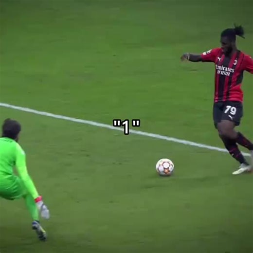 Old number 1’s > new number 1’s ☠️ best goalkeepers in the history of the world #goalkeeper #viral #foryou #fyp #neuer #schmeichel #kahn #higuita