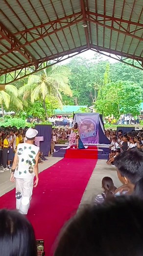 3.4K views · 58 reactions | ECO FASHION SHOW #ecofriendly #ECOFASHIONSHOW #recyclableCOSTUME #recycledfashion | 홄홧홞홨홝 홈홞홭 홑홡홤활홨 Official | Facebook