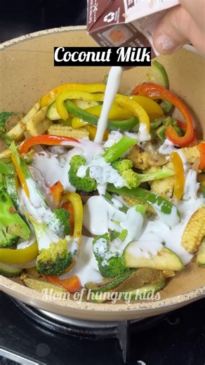 Veg Thai Curry 🌱🥗 Mom of hungry kids | #shorts #shortsfeed #healthyfood #indianfoodies