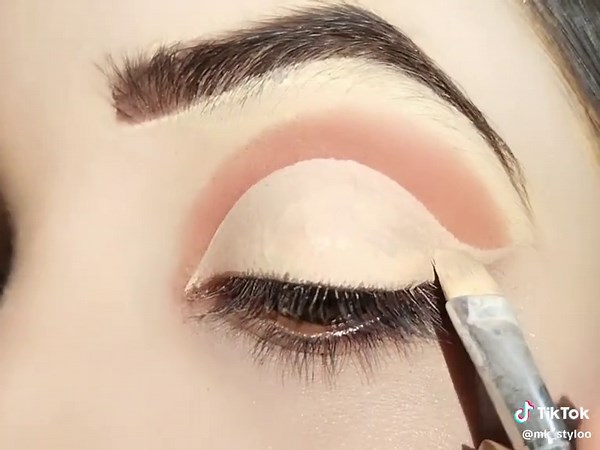 #makeup tutorial #viral #foryou #fyp #eyes makeup