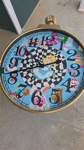 Alice in Wonderland Coffee Table: Part 3 #DIY #diydecor #maximalism #thrifted #thriftflip #artist #funkydecor | Grace of Spades Designs
