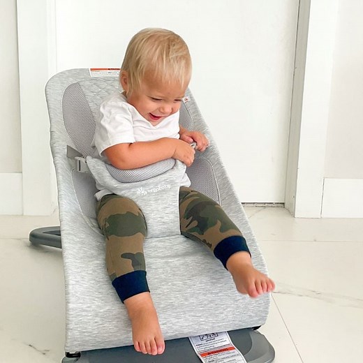 Ergobaby Bouncer Review: Evolve 3-in-1 vs Baby Bjorn Bouncer - Confidently Mom