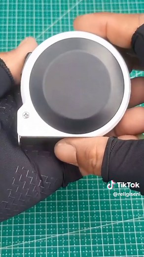 Deli Meteran Roll High Precision for Accurate Measurements