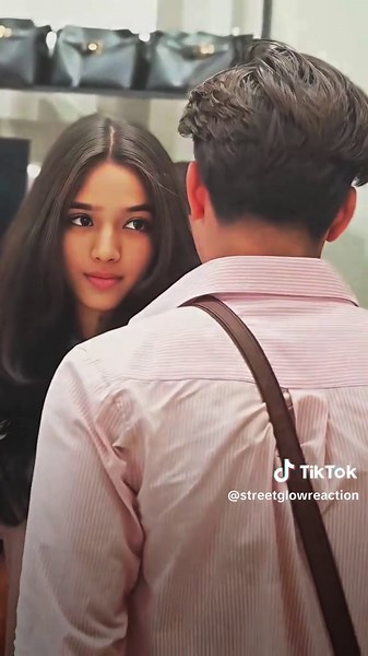 Cute Girls Reaction😍 #streetglowreaction #goviral #foryou #fyp #fypシ