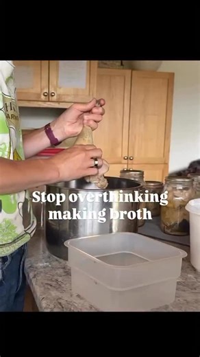 Does the idea of making broth overwhelm you?🫠 Ready to pitch bouillon cubes and use a healthy option?😎 What if I gave you simple techniques to make delicious broth? ✨ AND I include all the basics so you understand the why🙌 Let’s do this! Check out my free Kitchen Basics Lesson- Good Broth & Soup. 🫶 Comment BROTH and I will send you the link 🙌 #brothmaking #soupsimplified #healthyreplacements | Venison for Dinner