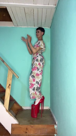 Que rica 💅 #chileee🇨🇱🇨🇱🇨🇱🇨🇱🇨🇱 #tacones👠👠👠 #taconesaltos👠❤️ #tutorialdetacones