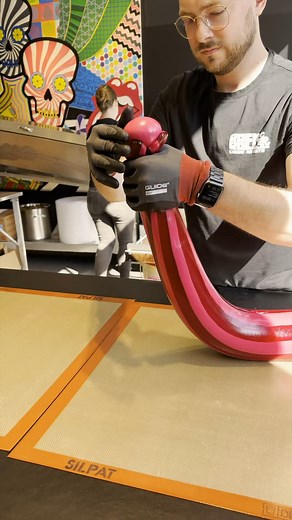 1.6M views · 10K reactions | The interesting way we stretch the candy. After we finish the design we stretch the big piece of candy to make the small pieces that you love! | Rocks & Rolls Candy | Facebook