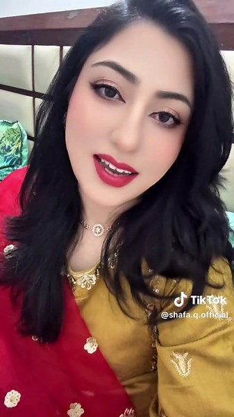 بستیاں چاند ستاروں کی بسانے والو #poetrystatus #fyp #trending #urdushayari #urdupoetry @Shafa 👑👸