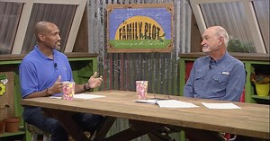 The Family Plot:Building an Armadillo Trap & Monarch Butterflies Season 12 Episode 26