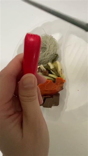 Does This Self-Heating Hot Pot Taste Good in Both Flavors? #unpacking #food