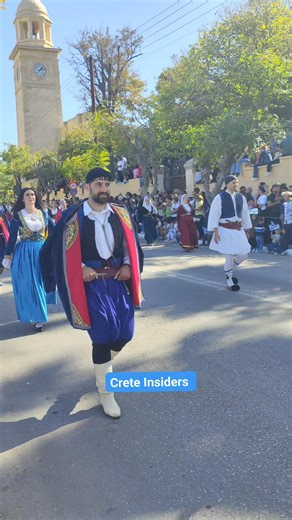 Moments from the OXI-Day parade in Chania today 🇬🇷💙🇬🇷 | Crete Insiders