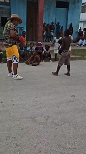 155 reactions · 32 comments | EXTRAÑO A TODOS MIS NIÑOS DE LA LOMA DEL CHIVO EN GUANTANAMO ME GUSTARIA ESTAR AHORA MISMO CON ELLOS HACERLE UNA FIESTA Y BOXEAR COMO SIEMPRE . HACE 22 AÑOS HAGO ESTO Y AMO ESTAR ALLI. | Cuba La Guantanamera | Facebook