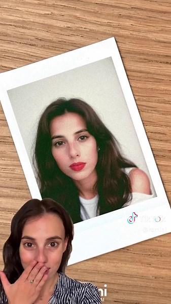 Say cheese without the camera! 📸✨ Transform your selfies into vintage polaroid-style phots with the Remini app. Learn the tricks in our latest tutorial! #remini #reminiapp #reminiai #vintage #aiphotos #aifilters #instantphotos #tutorial #trending #trend