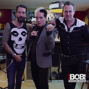 Bela B ist zu Gast bei Rodeo Radio! Wir sprechen natürlich über das neue Album „Hell“ und warum es gar nicht so sicher war, ob Die Ärzte überhaupt ein neues Album aufnehmen. Außerdem geht es, passend zu Halloween, um Belas Liebe zu Horrorfilmen. Das Alles und noch viel mehr bei Rodeo Radio - der Podcast! | RADIO BOB!