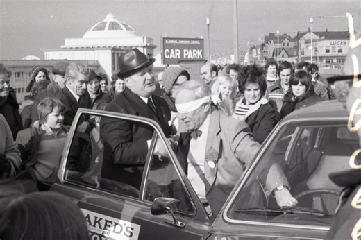 25 amazing retro pictures of Blackpool in 1977 that take you back to a lost era