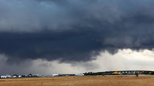 Dry lingers but hopes of a ‘return to normal’ in long-range forecast