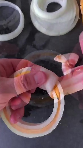 476K views · 6.6K reactions | OIGNON RING BURGER  Cette torture, ça donne trop faim  Tu vas tester la recette de l’oignon ring ? Vidéo par grillnation  | FastGoodCuisine | Facebook