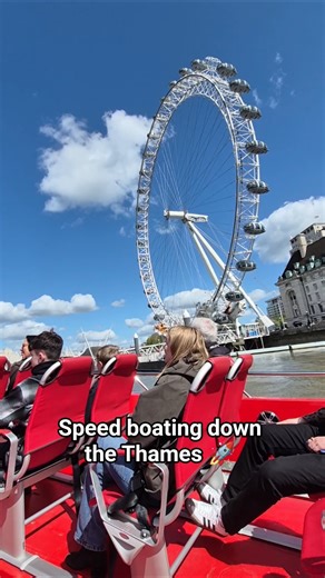 Speed boating down the Thames with Thames Rockets 🚀 #ThamesRockets #London #SpeedBoat #RiverThames