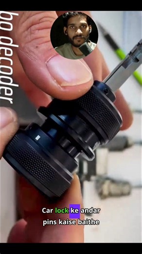 Dekhne me ek simple metal tool… Lekin car lock mechanism ko read karne ke liye design hua hai 😈 HU83 Turbo Decoder usually locksmith industry me use hota hai Specific car lock profiles (jaise Peugeot/Citroën type HU83 keyway) ke liye 🔧🚗 Ye tool lock ke andar ke wafers ko decode karta hai Taaki authorized key cutting ya repair possible ho sake. ⚠️ Reality check: Is type ke tools ka misuse karke vehicle access lena illegal hai Aur serious legal consequences ho sakte hain. Automotive security bh